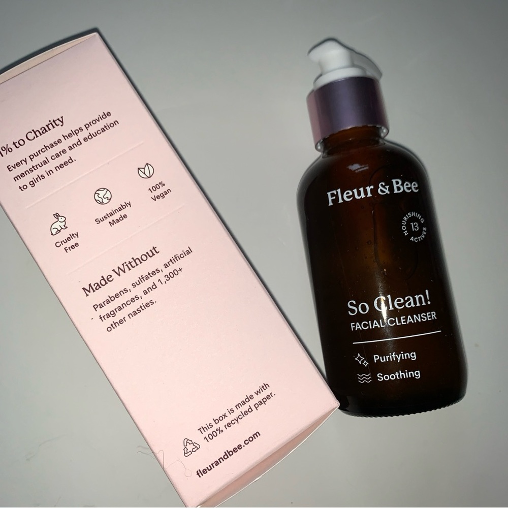 Fleur & Bee So Clean Facial CLEANCER Face Wash Purifying Soothing 3.7oz